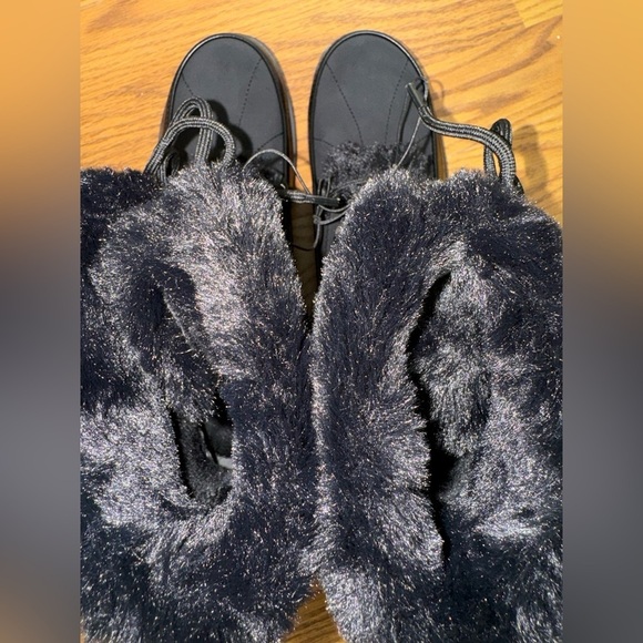 JBU Colorado black faux fur, water resistant, memory foam boots woman size 9 - Picture 10 of 13